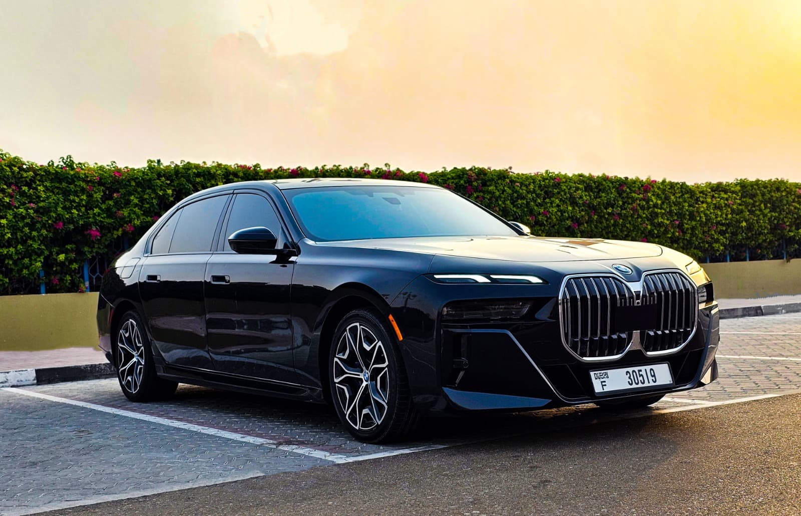 BMW 740 2023