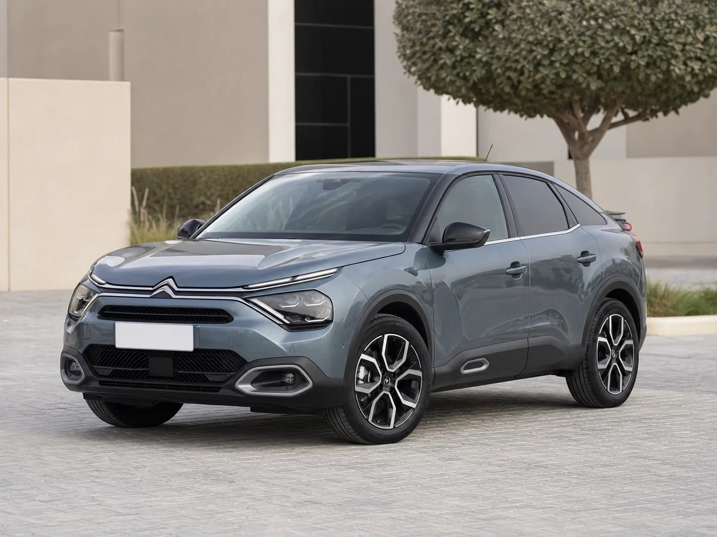 Citroën C4 in Dubai