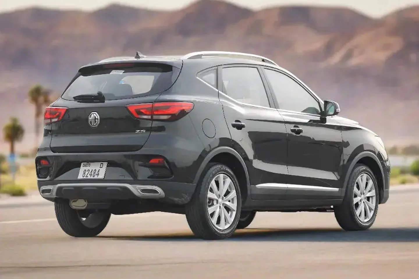 MG ZS or similar — view 3